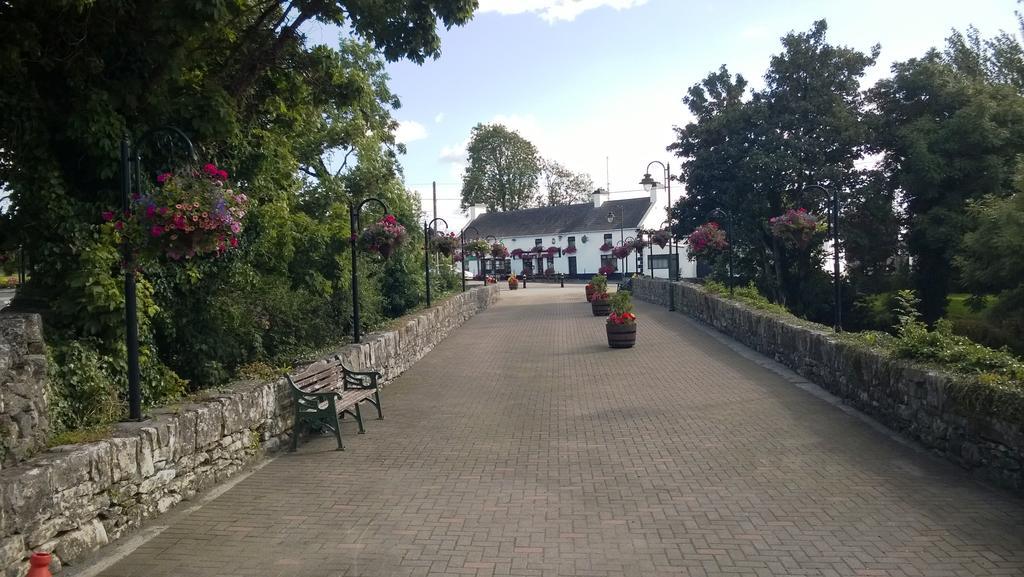 Doonard Manor B&B Craughwell Dış mekan fotoğraf